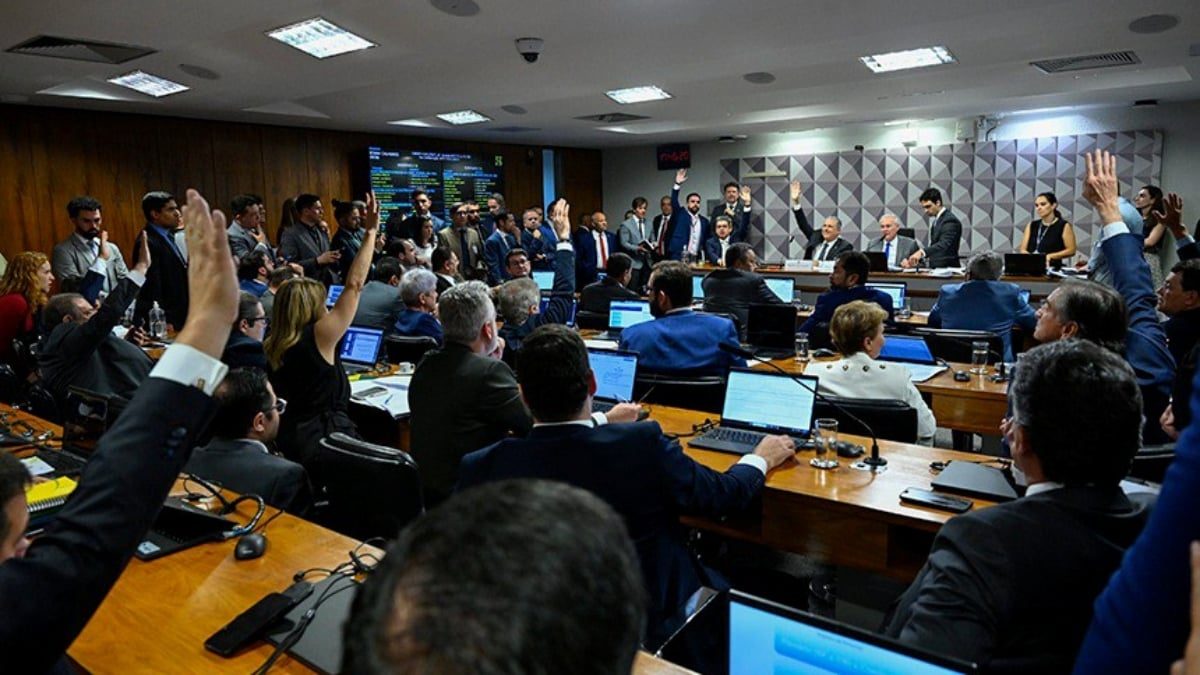 Comissao mista aprova MP para compensar IOF e retira do texto aumento de tributacao das casas de apostas