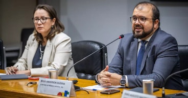 Regis dudena em reuniao sobre lista de proibicao das bets